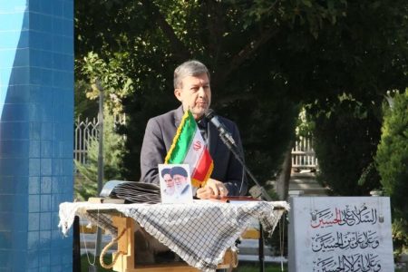 مسئولان برای عبور مردم از شرایط سخت اقتصادی برنامه‌ریزی کنند