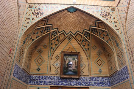 رد ترک‌های جنگ بر گنبدها