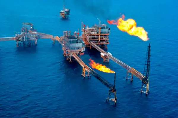 NIOC to award Azadegan oil field to a consortium of domestic firms