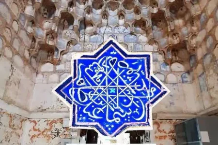 الغ‌بیک جز چهار مروج بزرگ ادبیات و هنر ایران