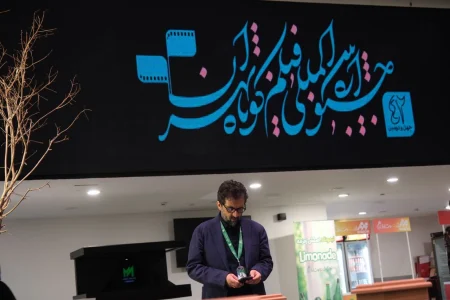به لطف فضای مجازی مردم، بی‌آنکه خود بدانند، تماشاگر فیلم کوتاه هستند
