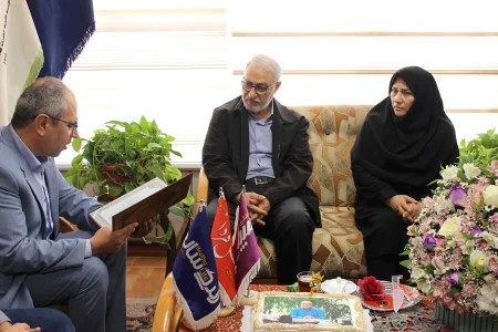 زیبایی زندگی در گره‌گشایی از دیگران است