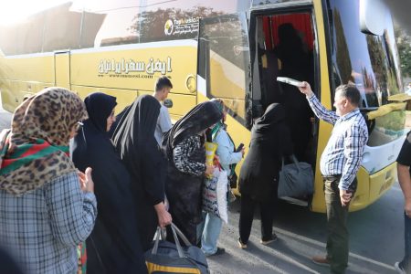 سفر زیارتی سالمندان تحت حمایت کمیته امداد استان اصفهان به مناسبت روز جهانی سالمند