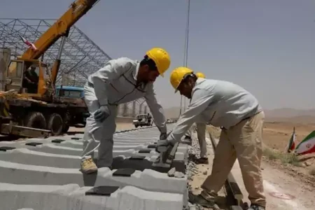 ریل ذوب‌آهن اصفهان در محور مبارکه، سفیددشت، شهرکرد