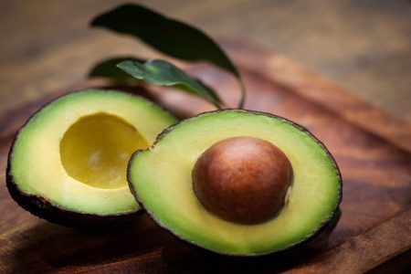 The Benefits and Risks of  Avocados for People with Diabetes