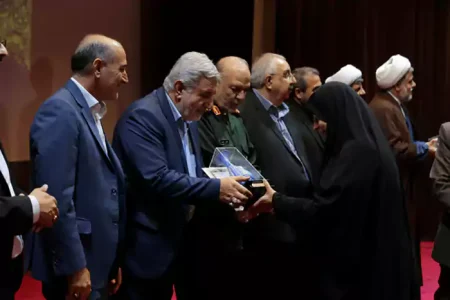 جشنواره شهید چمران با معرفی نفرات برتر در اصفهان به کار خود پایان داد