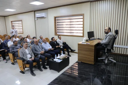 افتتاح طرح پرورش استعدادهای سازمانی در شرکت پالایش نفت اصفهان