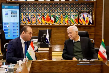 اصفهان، آماده تبادل تجربیات با دوشنبه است