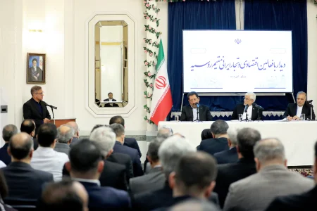 هر ایرانی هر جای دنیا، سفیر ایران است