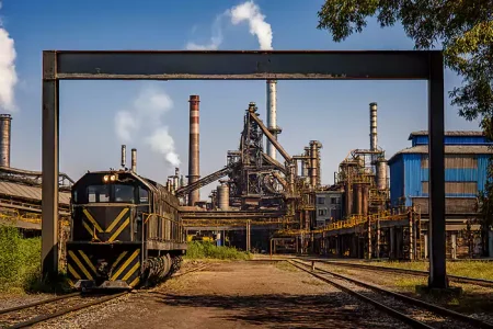 ثبت سه رکورد جدید تولید در کارگاه‌های نورد ذوب‌آهن اصفهان