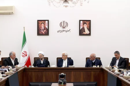 دولت با همفکری قوا بدنبال پیروزی در جنگ اقتصادی است