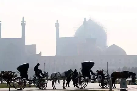 وضعیت قرمز آلودگی هوای اصفهان در دومین روز زمستان