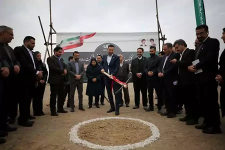 برگزاری آیین کلنگ زنی بزرگترین مجتمع کود و گیاه پزشکی بیولوژیک در اصفهان