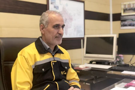 پست استان اصفهان در خط مقدم توزیع کارت سوخت