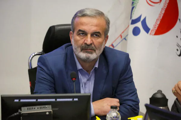 نایب رئیس شورای اسلامی شهر اصفهان گفت: تنها حدود ۵۰ میلیون متر مکعب آب از مسیر انتقال از دریا تأمین میشود، در حالی که ناترازی زایندهرود بیش از هزار میلیون متر مکعب است، بنابراین این عدد در مقایسه با نیاز واقعی بسیار ناچیز است.