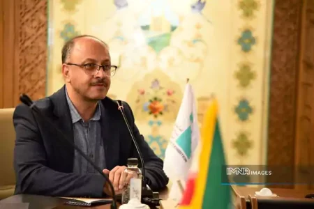 آبیاری فضای سبز شهرک نمایشگاهی اصفهان از طریق بازچرخانی آب