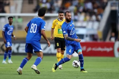 سپاهان اصفهان ۱ استقلال تهران ۲