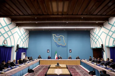 علم باید در خدمت اقتصاد و رفاه مردم باشد