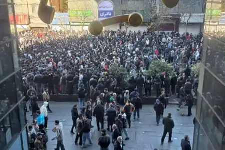 درباره آنچه این روزها در خیابان‌ها دیدیم، هم مردم بخوانند و مسئولان