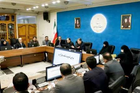 استاندار اصفهان: حمایت از خانواده جوانی جمعیت