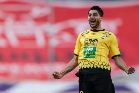 جدال سپاهان و تراکتور برای جذب محمدمهدی محبی