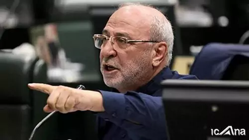 عدم بازگشت ارز حاصل از صادرات در شرایط تحریمی، منجر به تضعیف پول ملی و گرانی کالاهای داخلی می‌شود