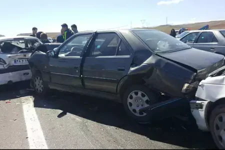 تصادف زنجیره‌ای در آزادراه نطنز – کاشان