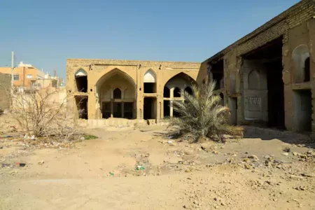 میراثی در مرز فراموشی