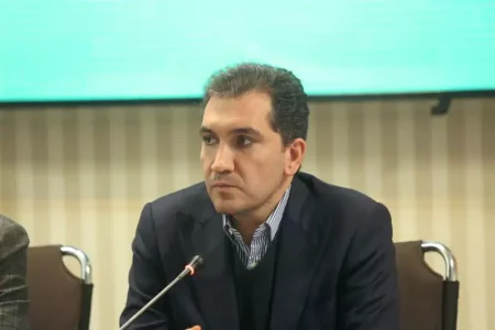 تحلیل درآمد پیش‌بینی‌شده فولاد مبارکه ۱۴۰۴