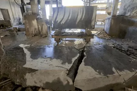 فوت کارگر ۴۰ ساله در شهرک صنعتی محمودآباد اصفهان