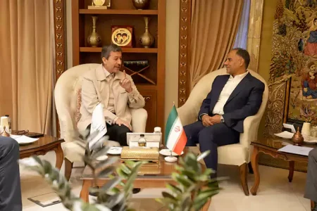 تعهد مالی بانک تجارت در تسریع و اجرای پروژه‌های ملی و آبی اصفهان