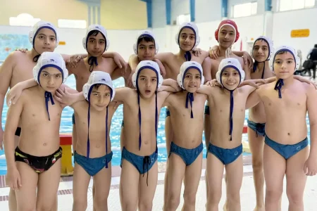 صعود واترپلوی زیر ۱۲ سال المپیک اصفهان به مرحله حذفی لیگ استان