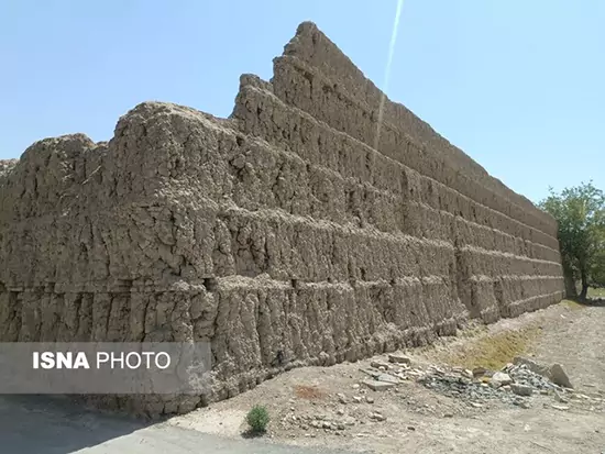 تخریب شبانه یخچال کوهانستان اصفهان: زنگ خطر برای میراث قاجار