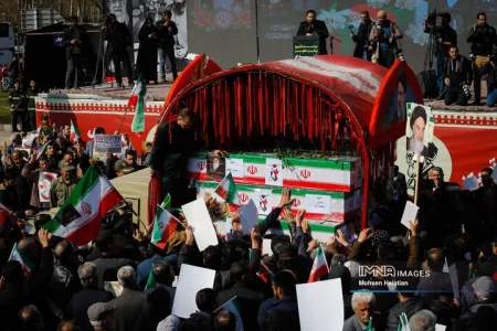 بدرقه باشکوه فرزندان ایران در نصف‌جهان