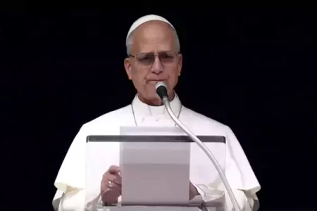 Iranian scholar praises Pope’s anti-war stance