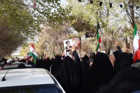 تشییع باشکوه شهدای ددمنشانه با فریاد مرگ بر اسرائیل
