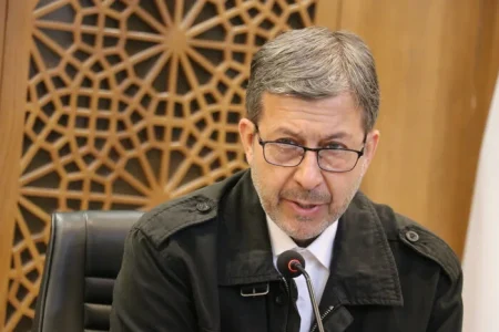 استاندار اصفهان: بازسازی شهرستان‌های آسیب‌دیده با پیوست عدالت انجام می‌شود