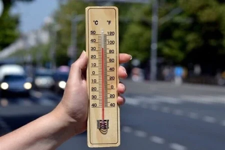 کاهش ۴ درجه‌ای دما در اصفهان