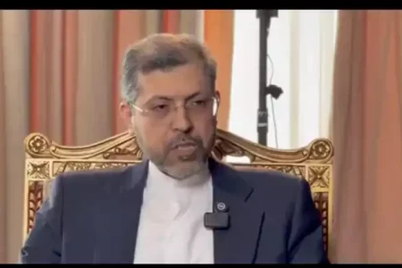 خطیب زاده: احتمالا قالیباف ریاست هیات ایران را برعهده بگیرد/ رهبر ایران سلامت هستند