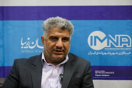 نیروهای مدیریت پسماند اصفهان در جنگ رمضان