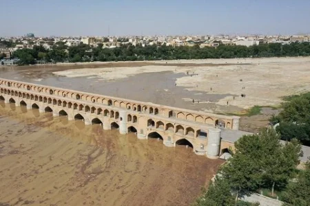 بازگشایی زاینده‌رود از بامداد جمعه