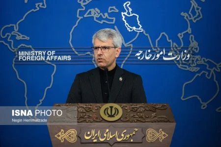 نیروی مسلح ایران به نقض آتش بس آمریکا پاسخ داد
