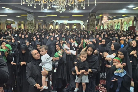 برگزاری مراسم شیرخوارگان حسینی در استان اصفهان