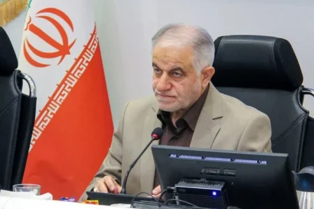تشییع رهبر شهید به صحنه‌ای از وحدت ملی تبدیل شود