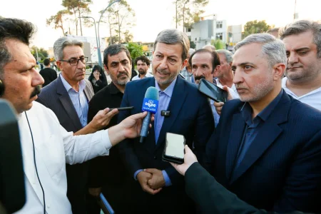 نجفآباد در مسیر تحول/۸۵۰ میلیارد تومان پروژه عمرانی به بار نشست