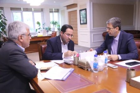 همافزایی دولت برای توسعه متوازن صنعت و مهار گردوغبار در اصفهان