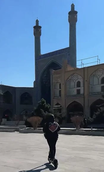 اسکوترها درمیدان نقش جهان؛تعارض رو به گسترش بااستانداردهای میراث جهانی