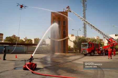 نجات ۱۸۴ شهروند از حریق و حوادث توسط آتشنشانان اصفهان