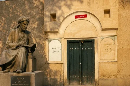 نقش اصفهان در دوران حیات و فعالیت‌های علمی حکیم ابن‌سینا