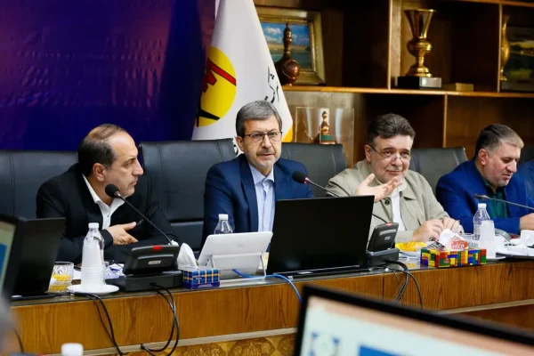 استاندار اصفهان: سهم استان از حقوق دولتی معادن با جدیت پیگیری میشود